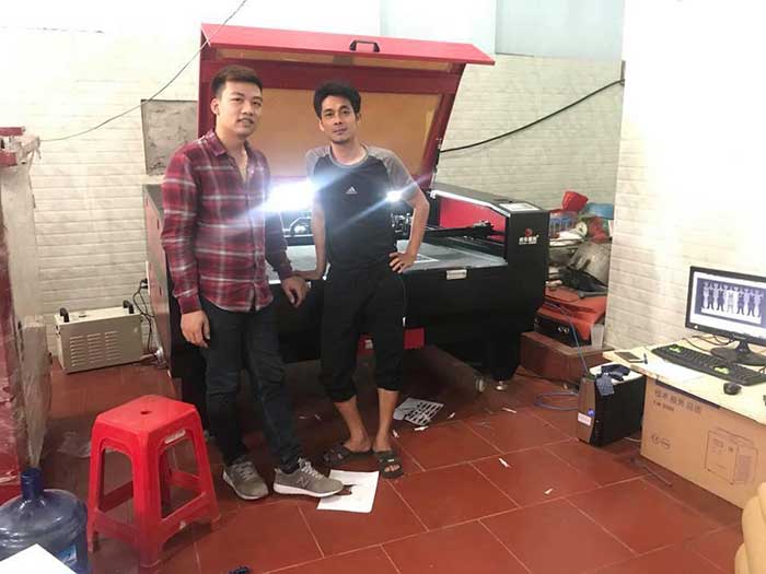 Máy Laser 1390 tích hợp Camera chuyên cắt vải, hoa văn được lắp tại Bắc Ninh